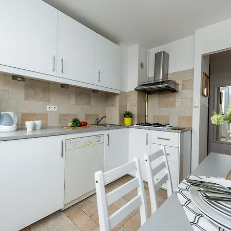 P&o Grzybowska Ii 华沙